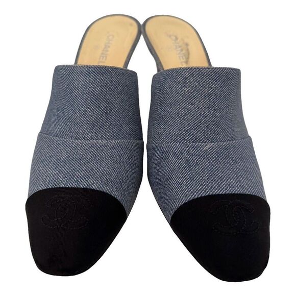 Chanel CC Logo Lambskin Grosgrain Cap Toe Mules Heels Denim & Black EU 38 US 8